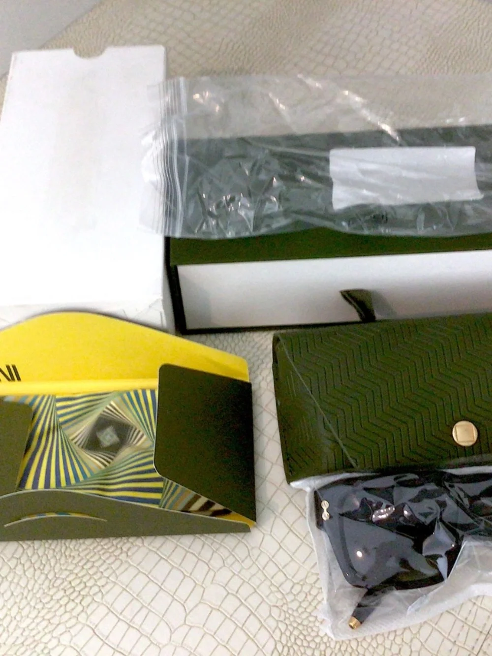 RARE AKONI HERCULES BLK - AKS-105D-54 GLD RECTANGLE SUNGLASSES